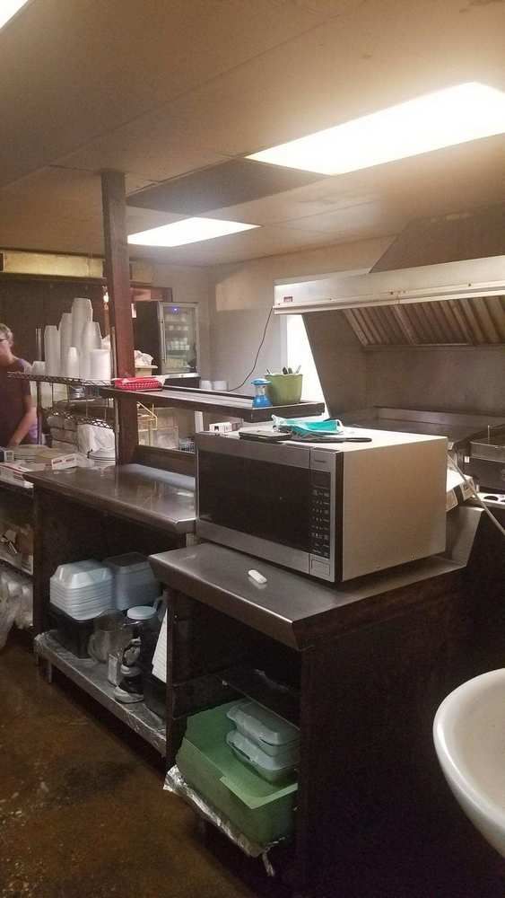 Hickory Chip Restaurant: 4966 AL Highway 145, Clanton, AL 35046